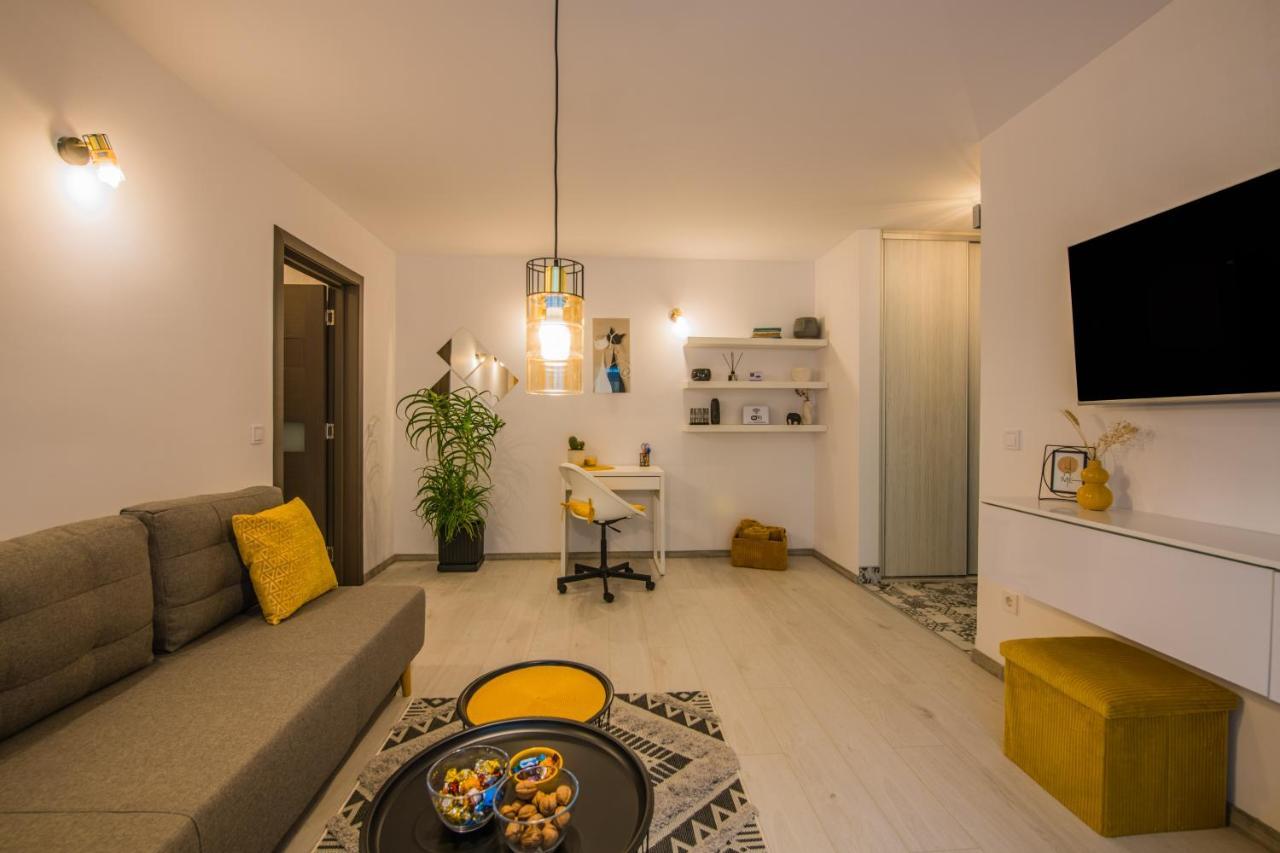 Kitty Sunflower Apartment Алба-Юлия Экстерьер фото
